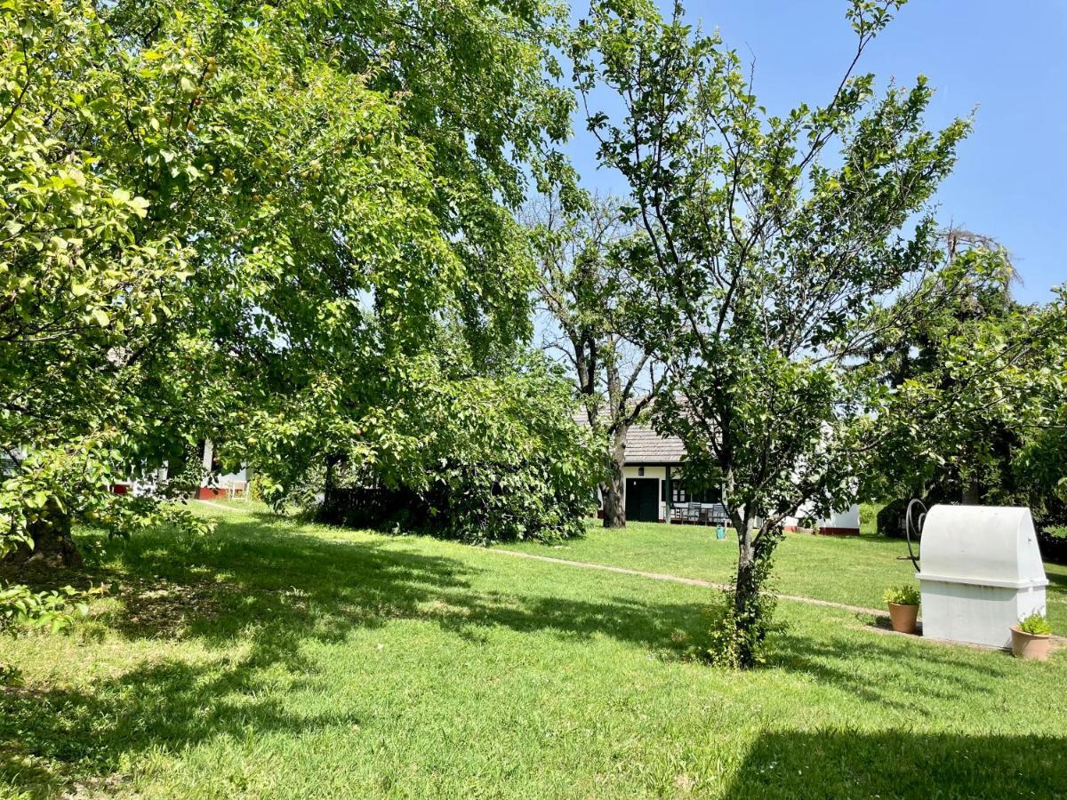 Lelle Vineyard Cottages Balatonlelle Εξωτερικό φωτογραφία