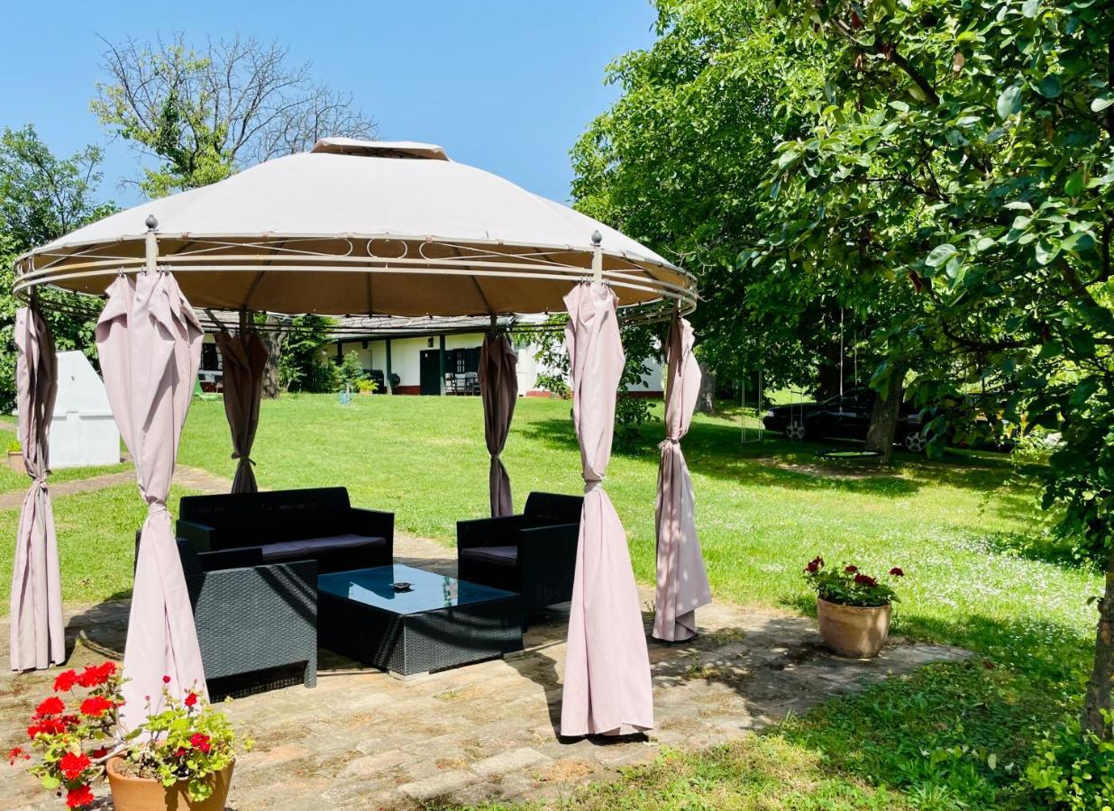 Lelle Vineyard Cottages Balatonlelle Εξωτερικό φωτογραφία