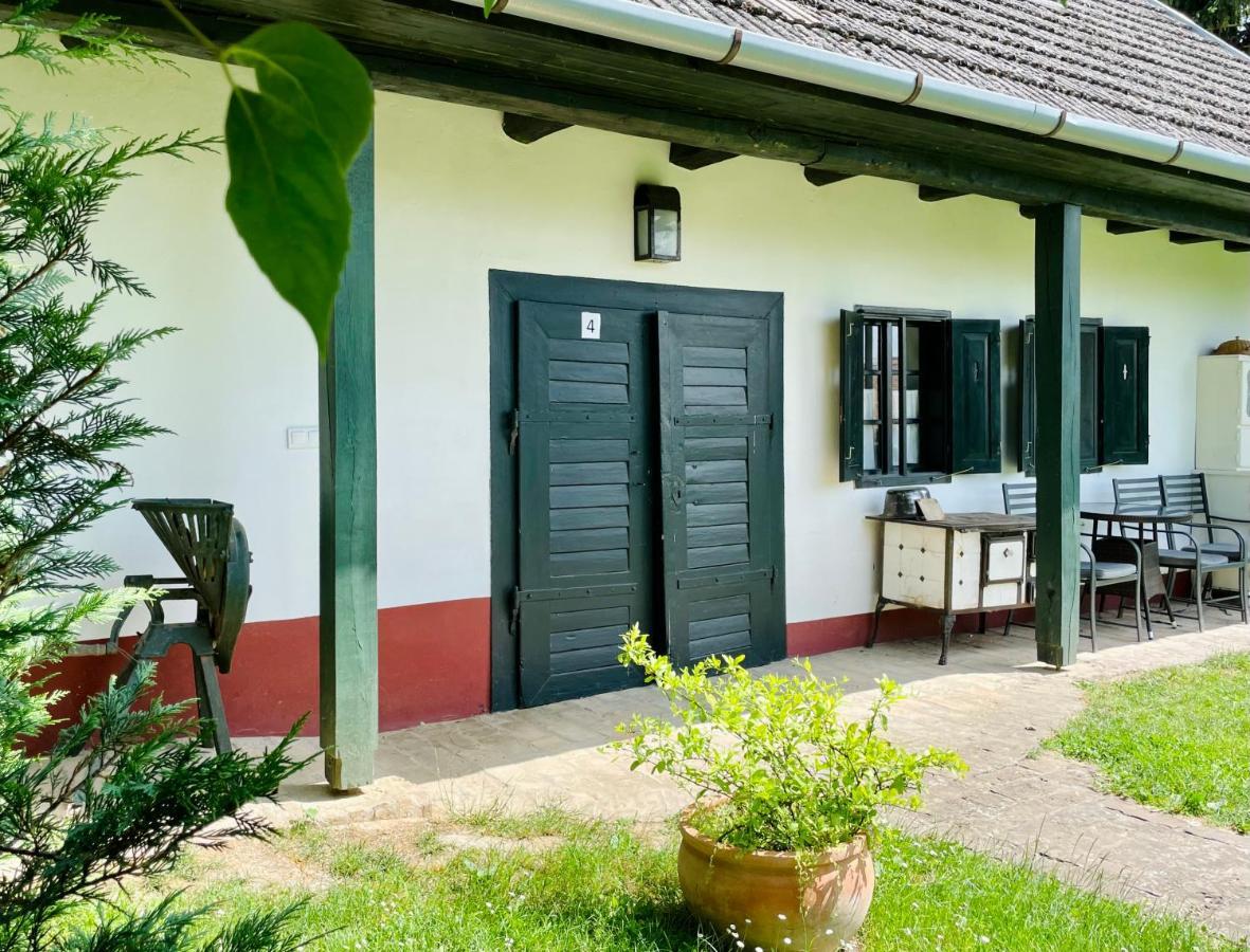 Lelle Vineyard Cottages Balatonlelle Εξωτερικό φωτογραφία