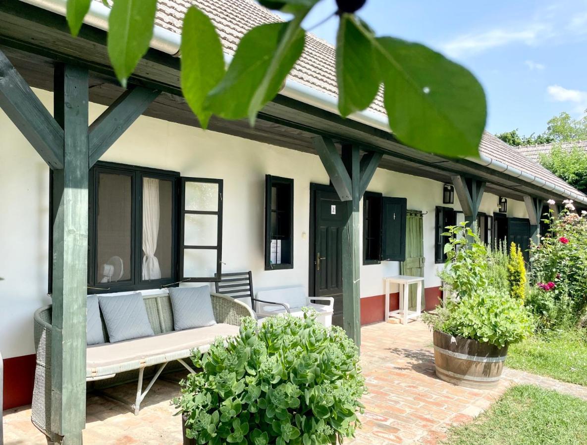 Lelle Vineyard Cottages Balatonlelle Εξωτερικό φωτογραφία