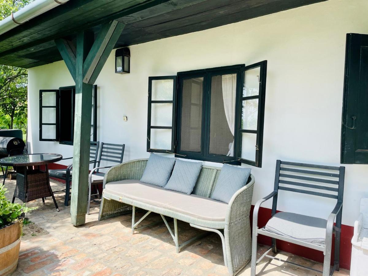 Lelle Vineyard Cottages Balatonlelle Εξωτερικό φωτογραφία